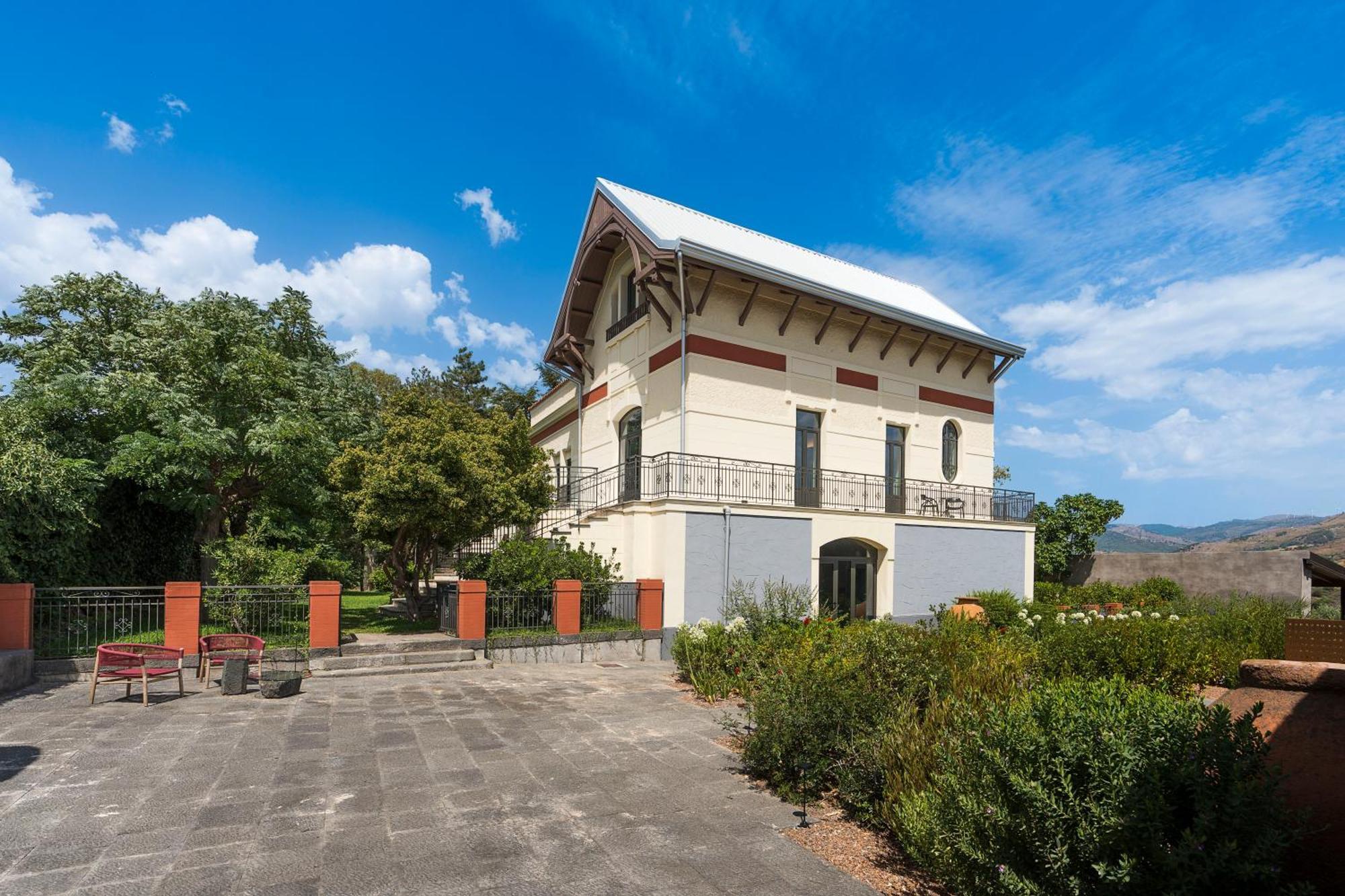 Dimora Cottanera Hotel Castiglione De Sicilia Exterior photo